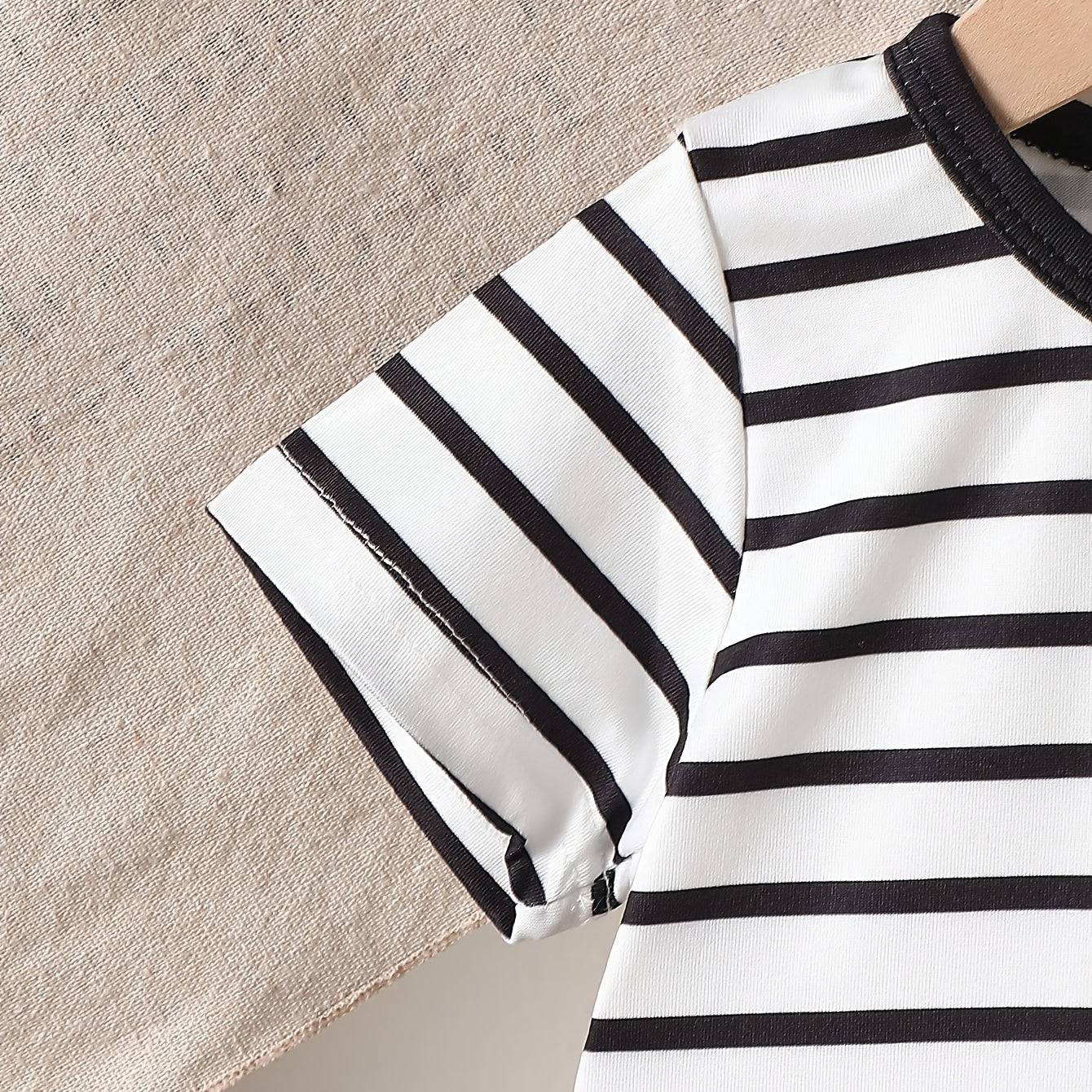 2PCS Casual Sketch Puppy Stripe Printed Short Sleeve Baby Set