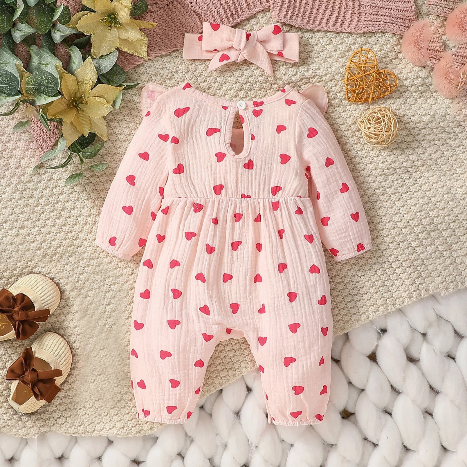 2PCS Pretty Heart Printed Bowknot Decor Baby Jumpsuit