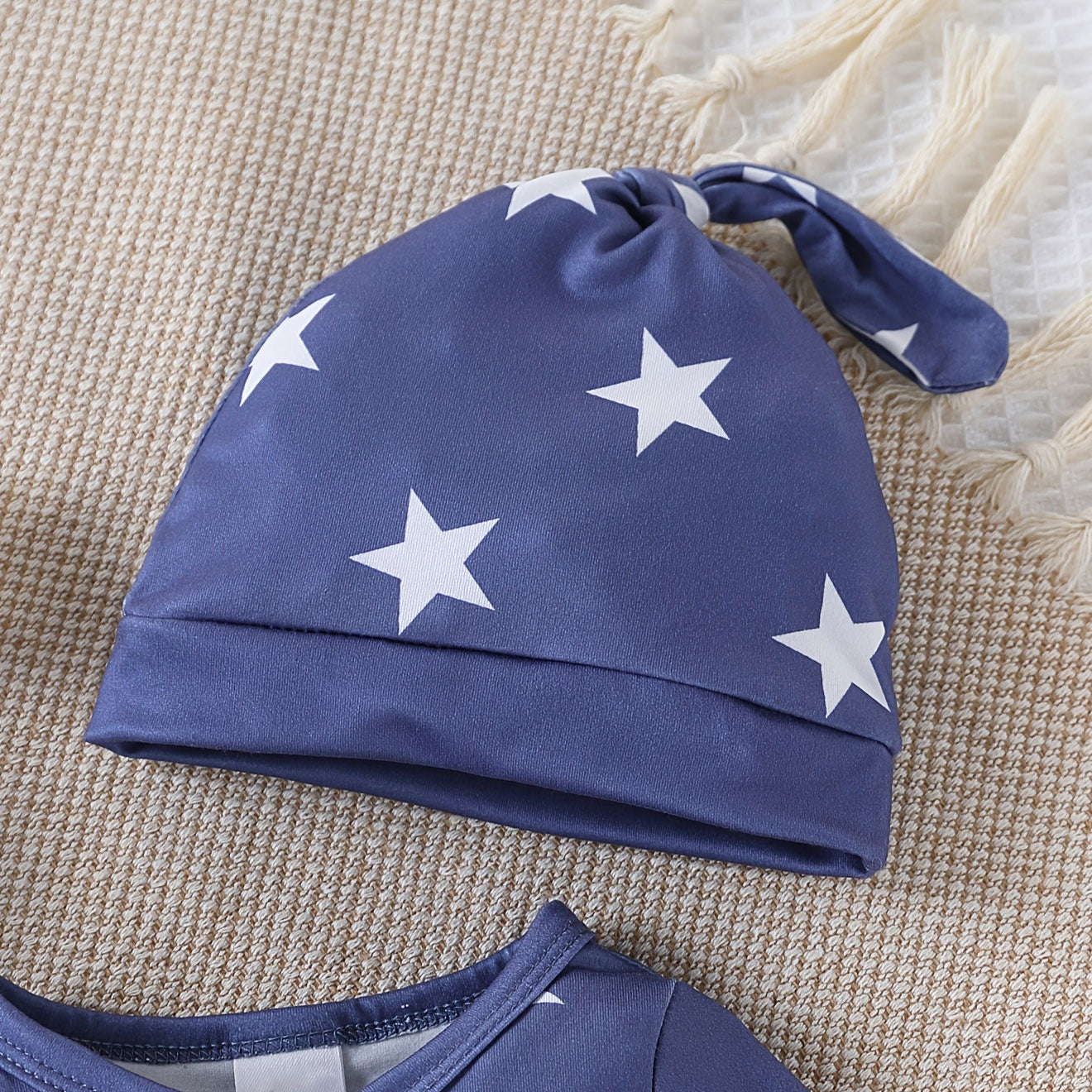 2PCS Casual Sleepy Bear Letter Star Printed Long Sleeve Baby Jumpsuit
