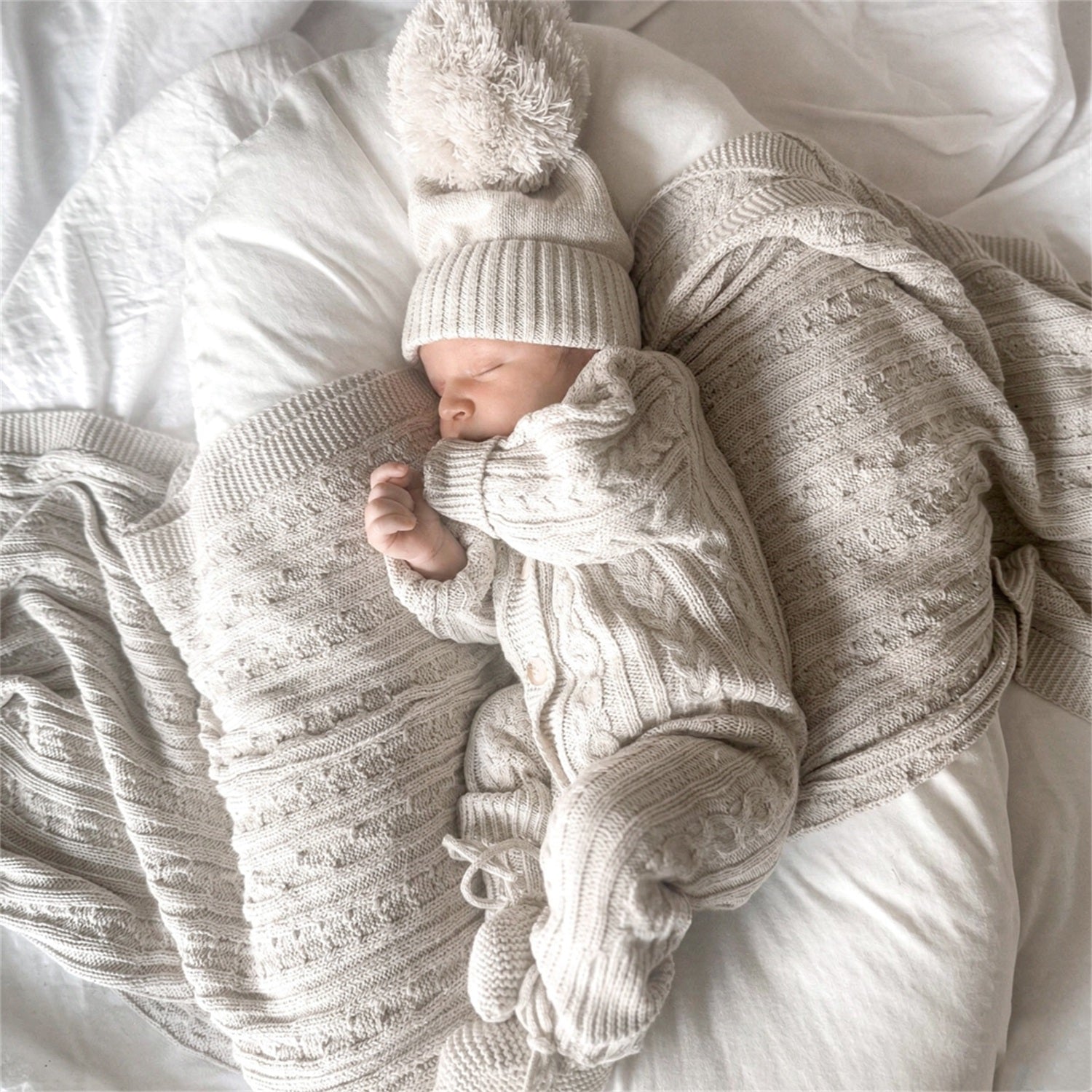 Classy Solid Color Long Sleeve Knit Baby Jumpsuit