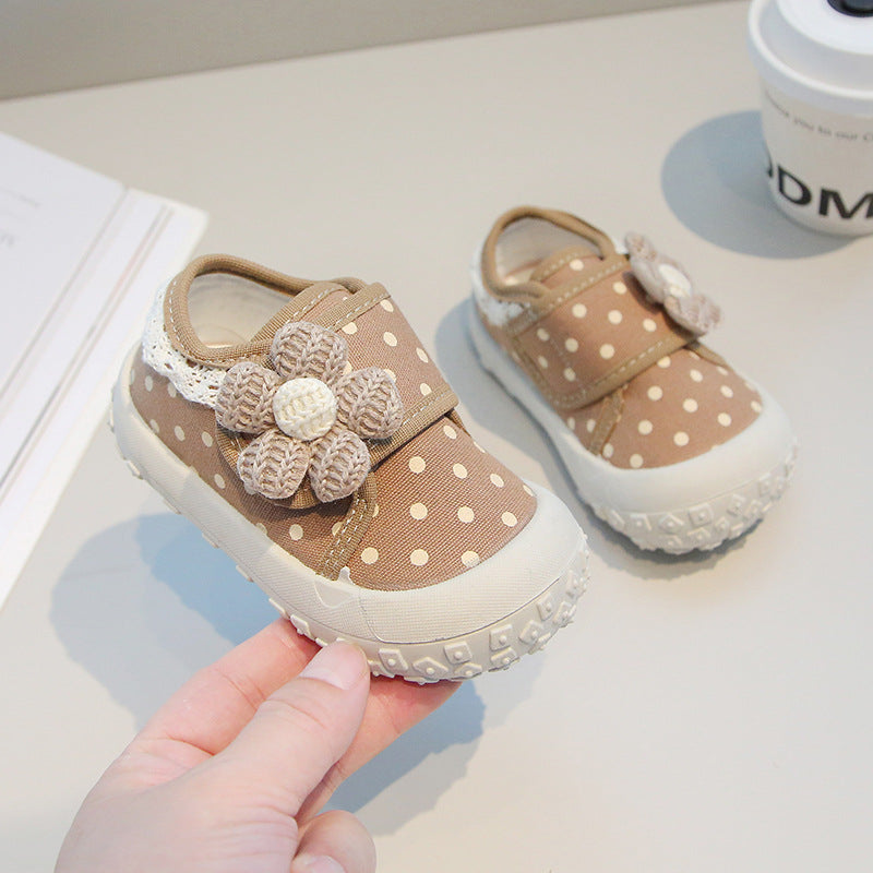 Casual Polka Dot 3D Floral Decor Baby Shoes