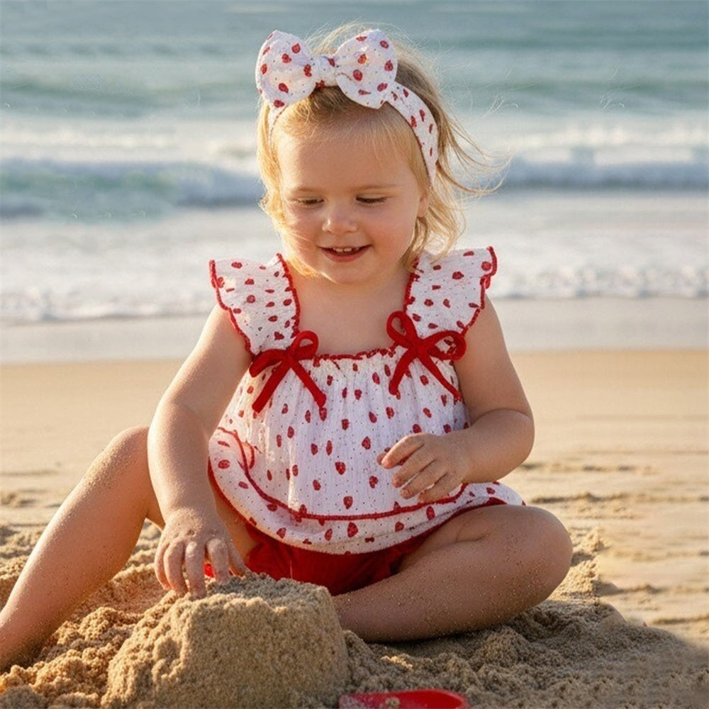 3PCS Strawberry Printed Fly Sleeve Baby Girl Set