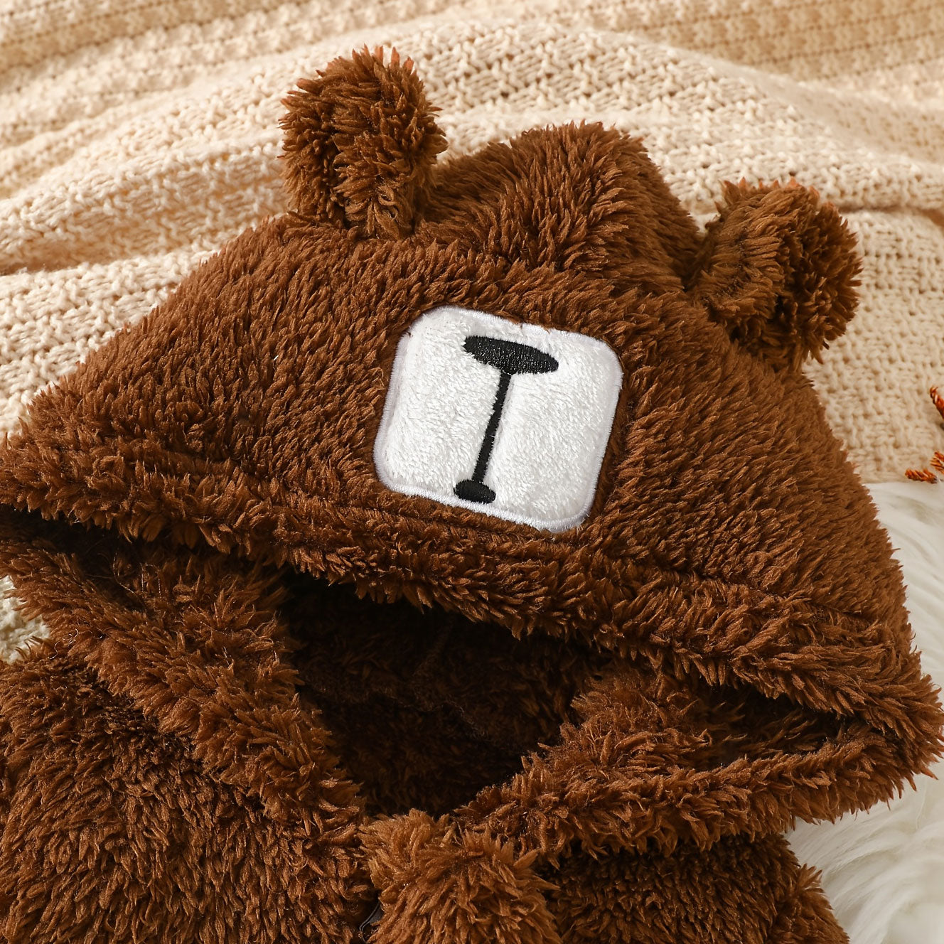 Lovely Fuzzy 3D Bear Printed Zipper Long Sleeve Baby Jumpsuit