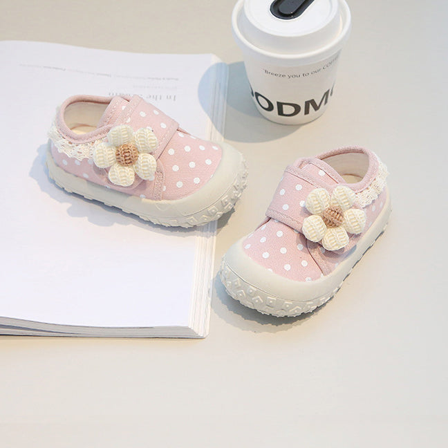 Casual Polka Dot 3D Floral Decor Baby Shoes