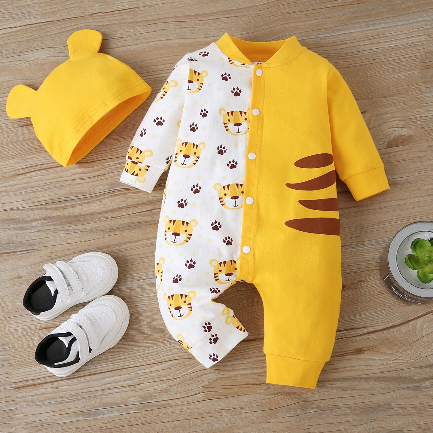 2PCS Stylish Tiger Printed Long Sleeve Baby Jumpsuit