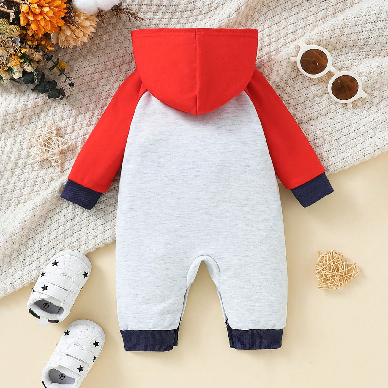 "I Love Mom" Letter Print Color Blocking Pocket Hooded Baby Jumpsuit