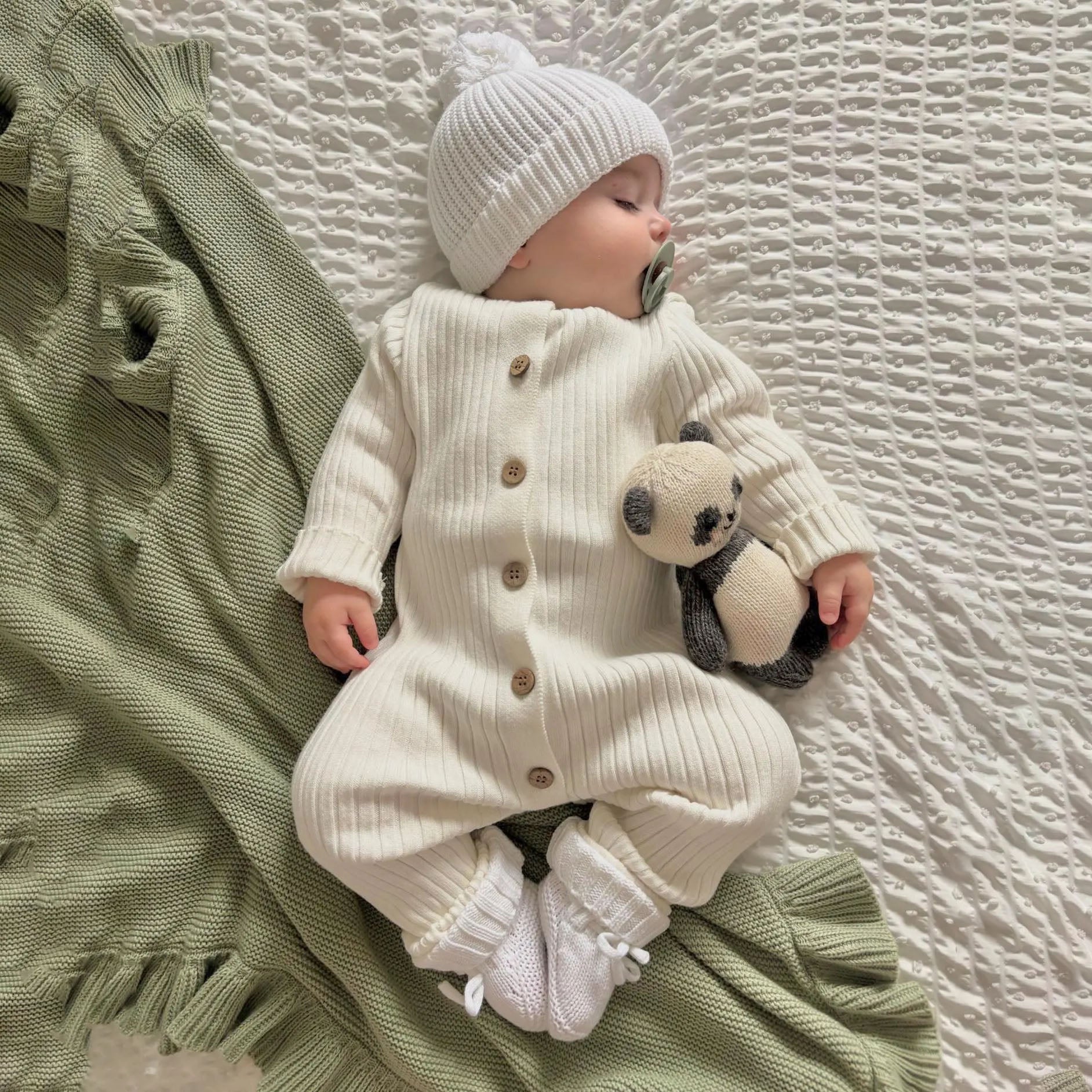 Comfy Solid Color Ribbed Knit Long Sleeve Baby Jumpsuit