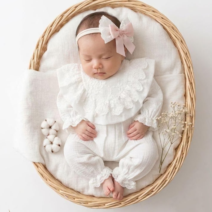 Elegant Solid Color Lace Trim Long Sleeve Baby Jumpsuit