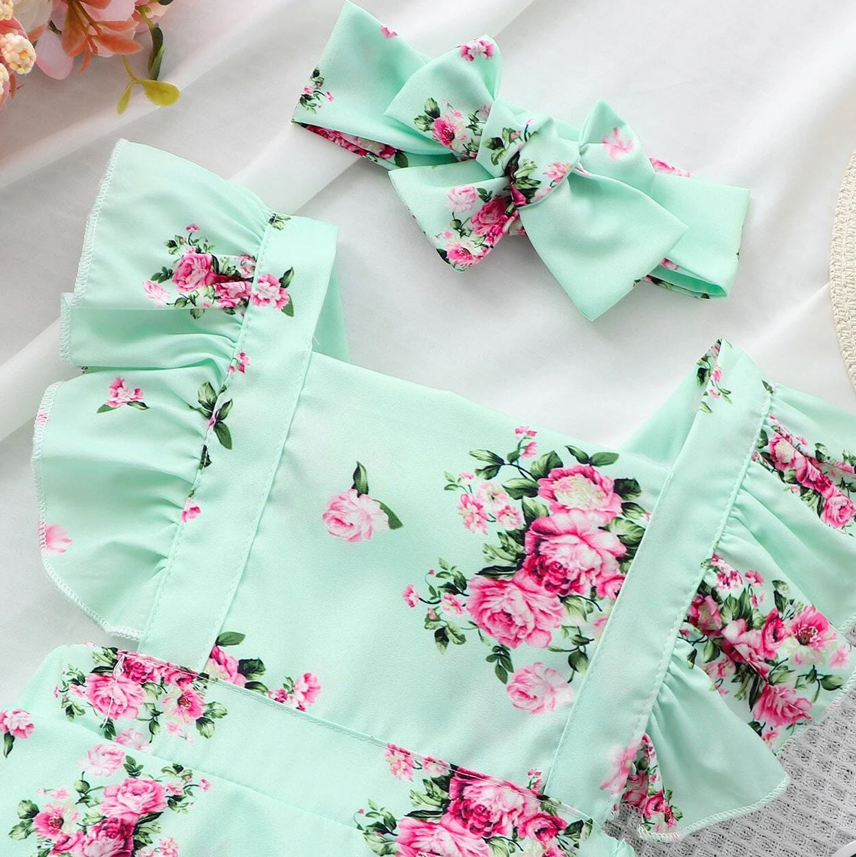 2PCS Darling Allover Floral Printed Sleeveless Baby Romper