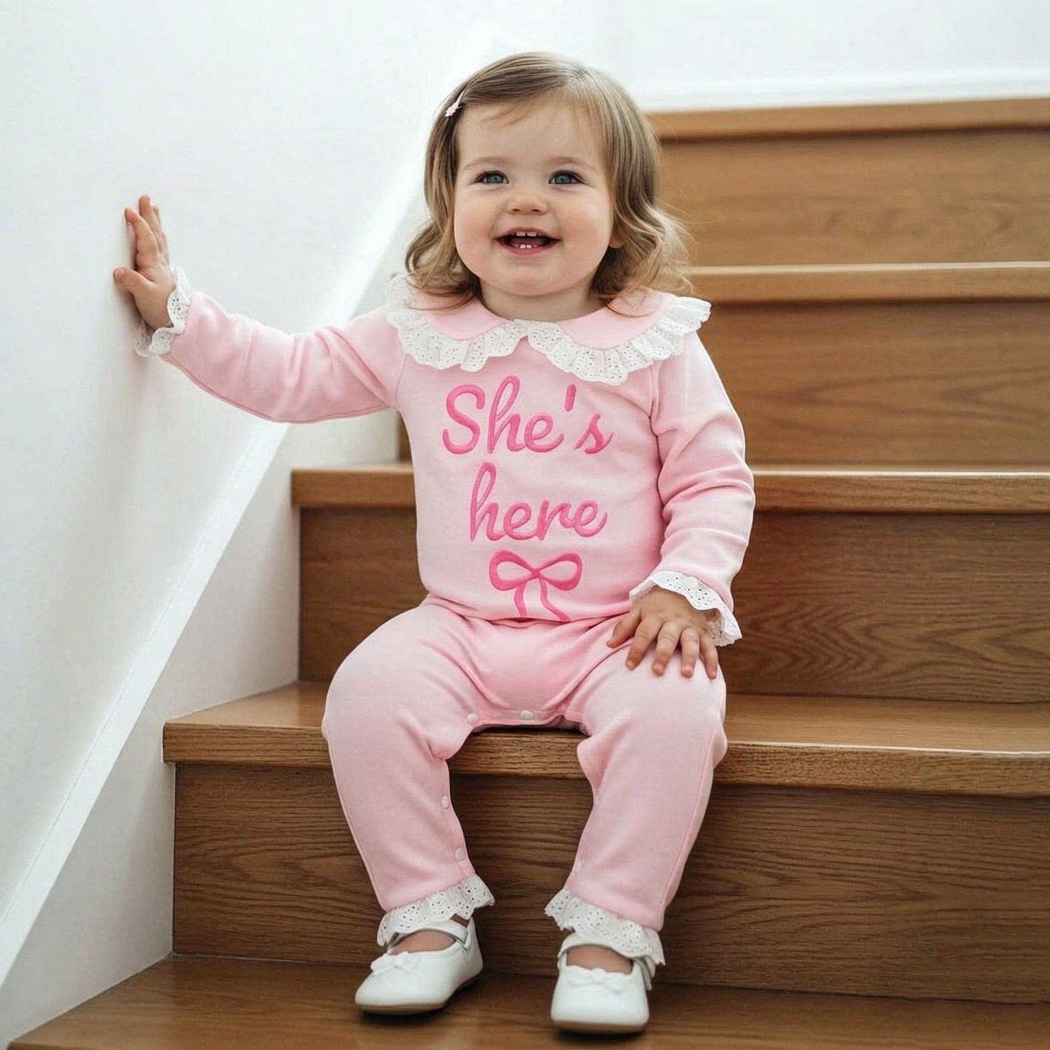 Pretty She's Here Letter Embroidery Long Sleeve Baby Jumpsuit