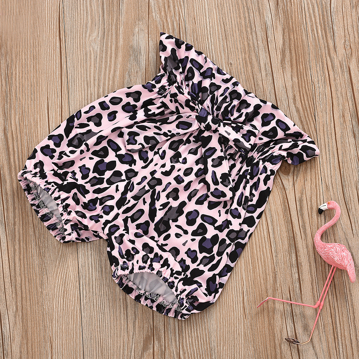 Conjunto para bebé con estampado de leopardo y manga de mariposa de 3 piezas