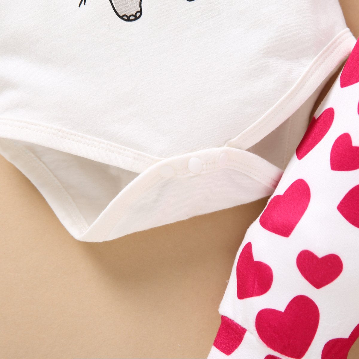 Ensemble 3 pièces pour bébé, barboteuse imprimée éléphant de dessin animé avec pantalons imprimés cœurs