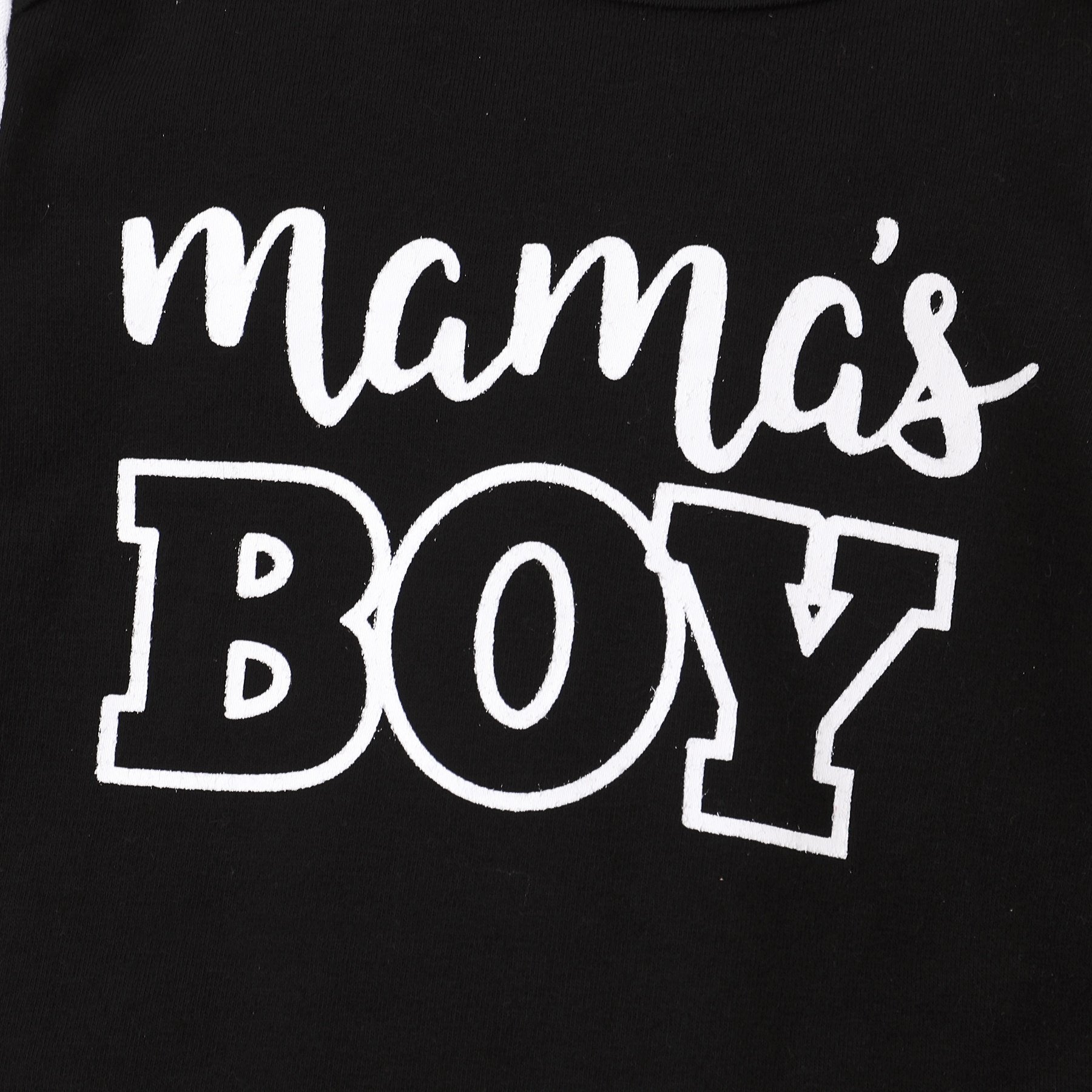 Conjunto de bebé con estampado de camuflaje y letras Mama's Boy de 3 piezas
