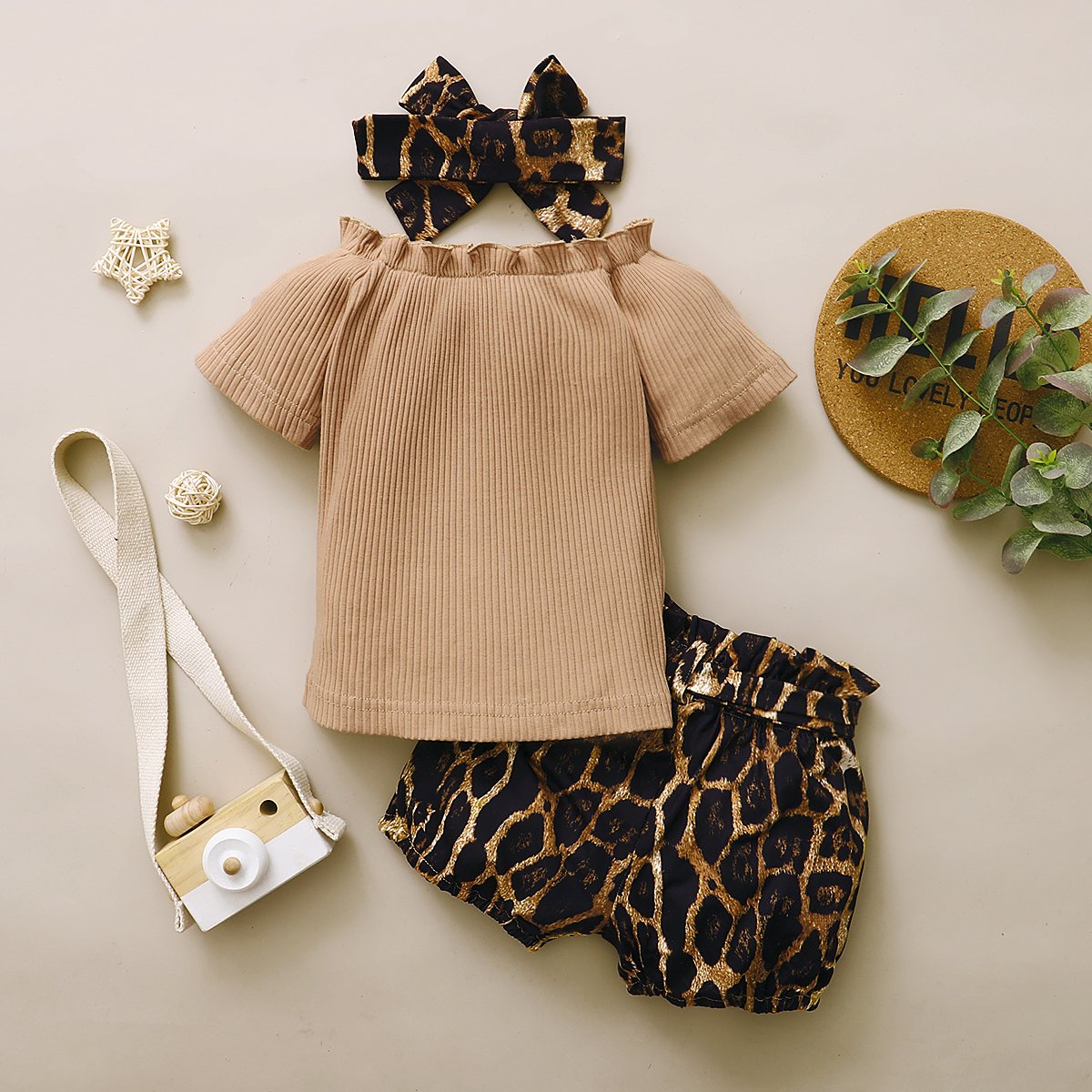 Conjunto de bebé con estampado de leopardo de color sólido de 3 piezas