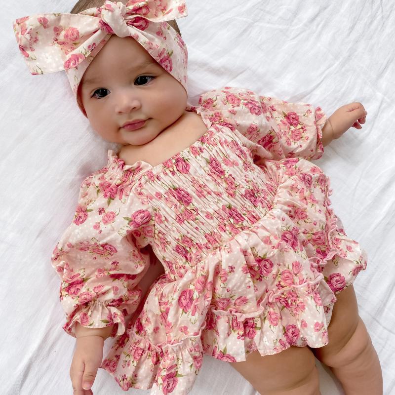 Valentine#39;s Day 2pcs Baby Girl Pink Seersucker Short Puff Sleeve Ruffle Romper with Headband Set