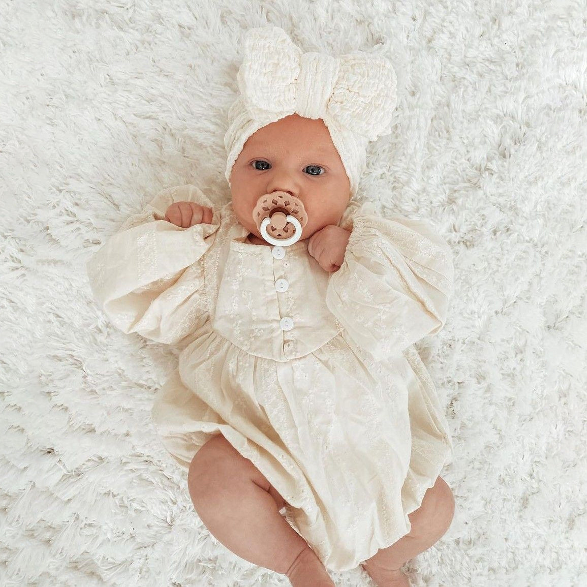 Mameluco angelical recién nacido de color sólido para bebé