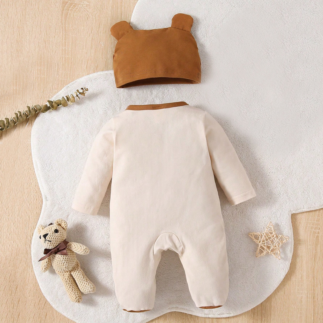 Mono de bebé de manga larga con estampado de oso encantador de 2 piezas
