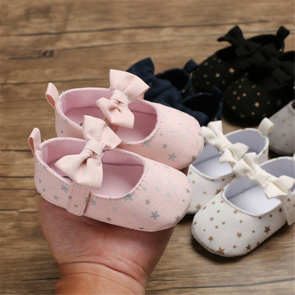 Zapatos antideslizantes con estampado de estrellas encantadoras para bebé con lazo